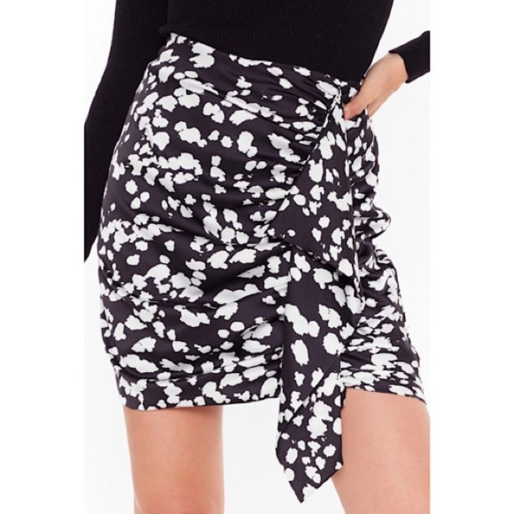 Nasty Gal Abstract Ruched High-Waisted Ruffle Mini Skirt
